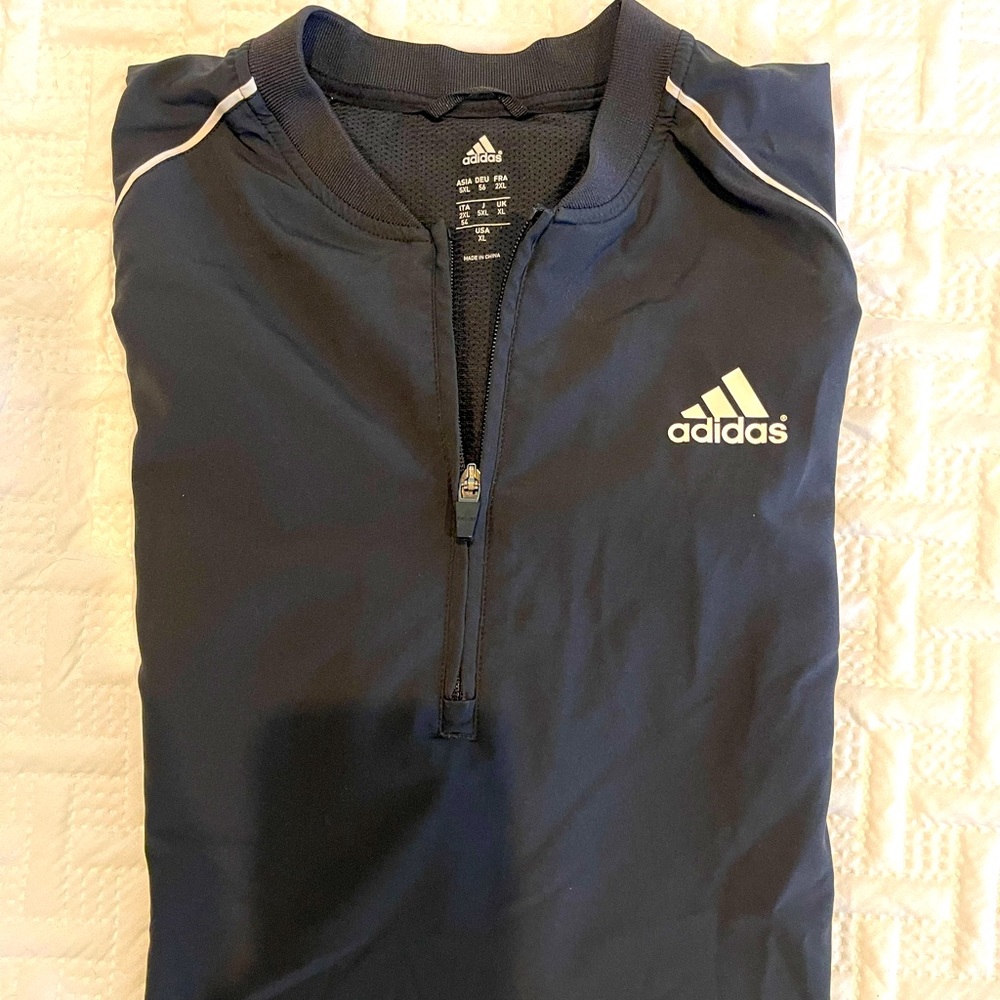 Adidas short sleeve three quarter zip pull over windbreaker